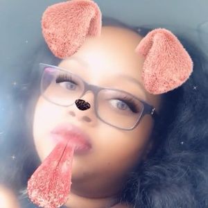 Meet your Posher, Priya